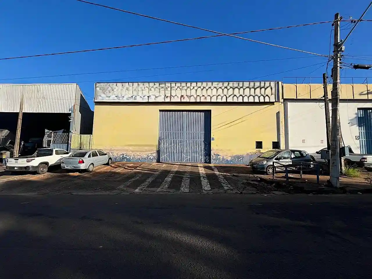 Galpão / Depósito / Armazém  para aluguel, 720m² — foto 9 de 10