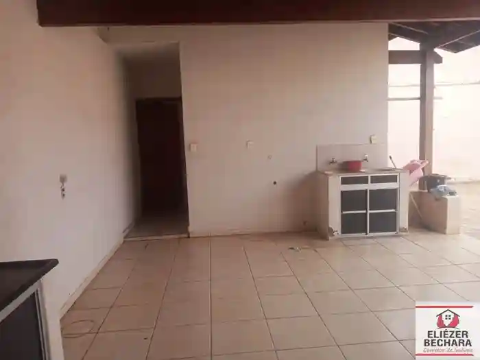 Casa à venda — foto 9 de 29