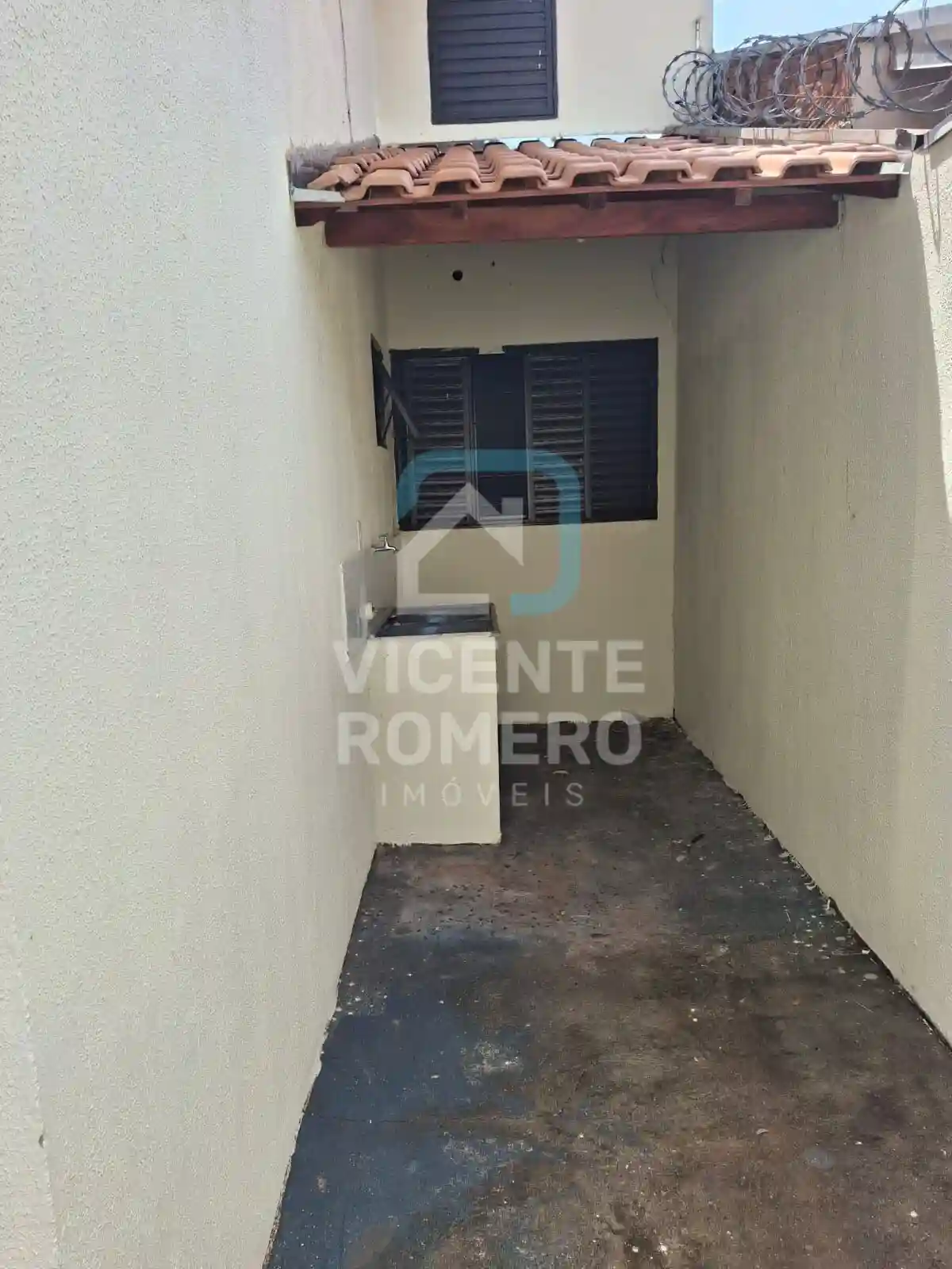 Casa com 3 quartos à venda, 200m² — foto 3 de 18