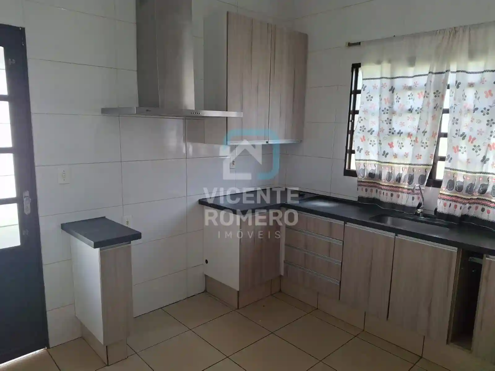Casa com 3 quartos à venda, 200m² — foto 10 de 18