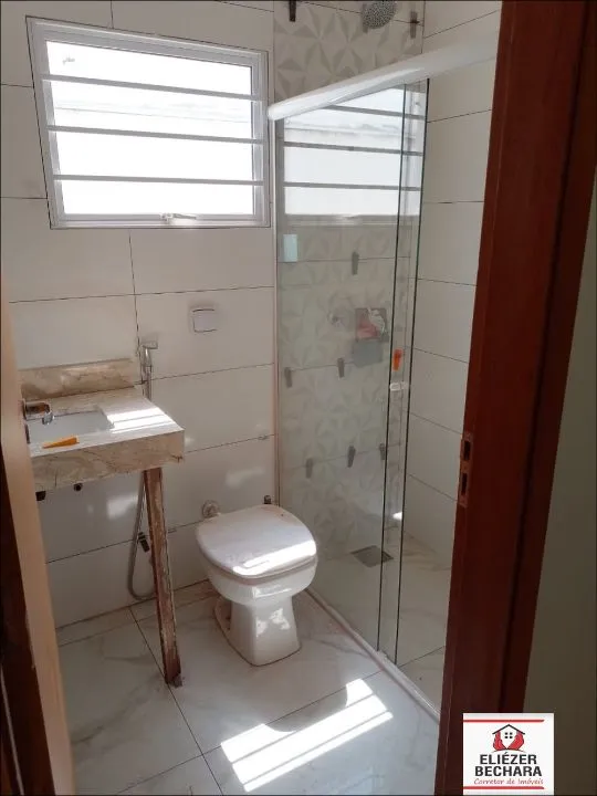 Casa à venda — foto 1 de 7