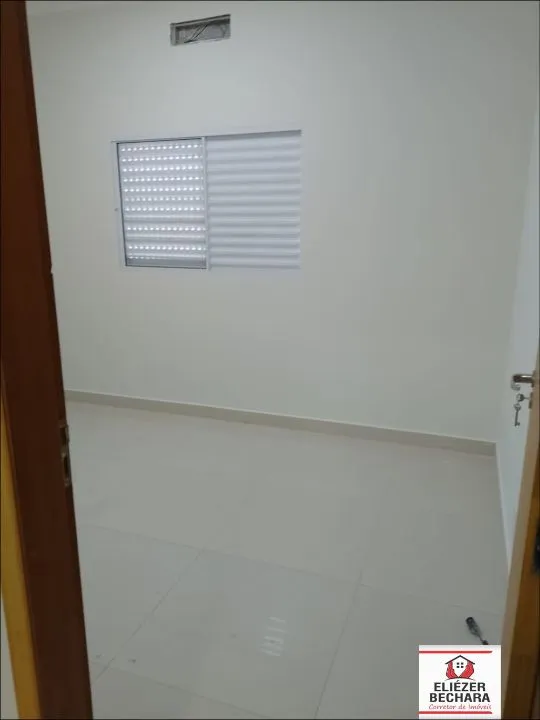Casa à venda — foto 2 de 7