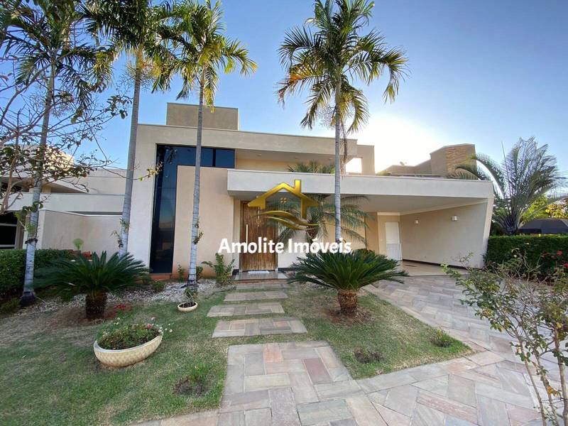 Casa de Condomínio com 3 quartos à venda, 225m² — foto 1 de 24