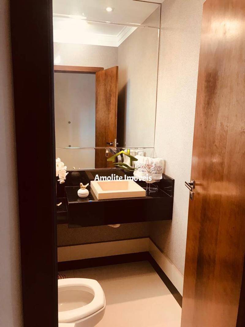 Casa de Condomínio com 3 quartos à venda, 225m² — foto 15 de 24