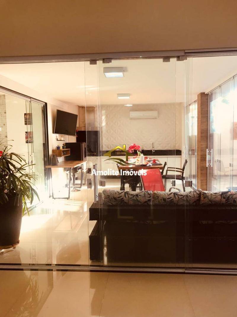 Casa de Condomínio com 3 quartos à venda, 225m² — foto 13 de 24