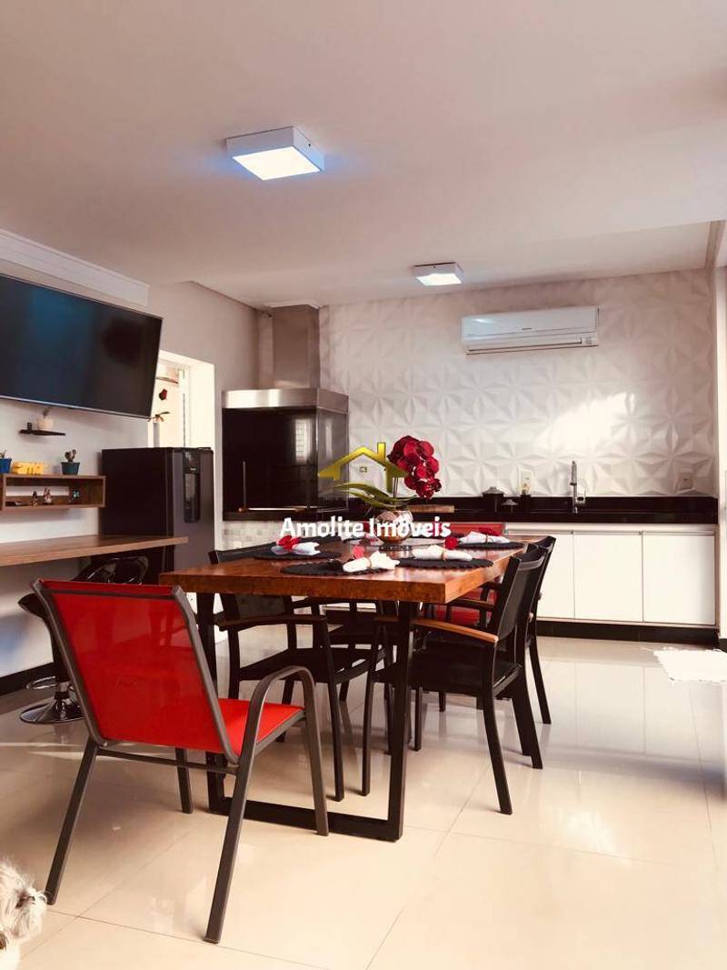 Casa de Condomínio com 3 quartos à venda, 225m² — foto 23 de 24