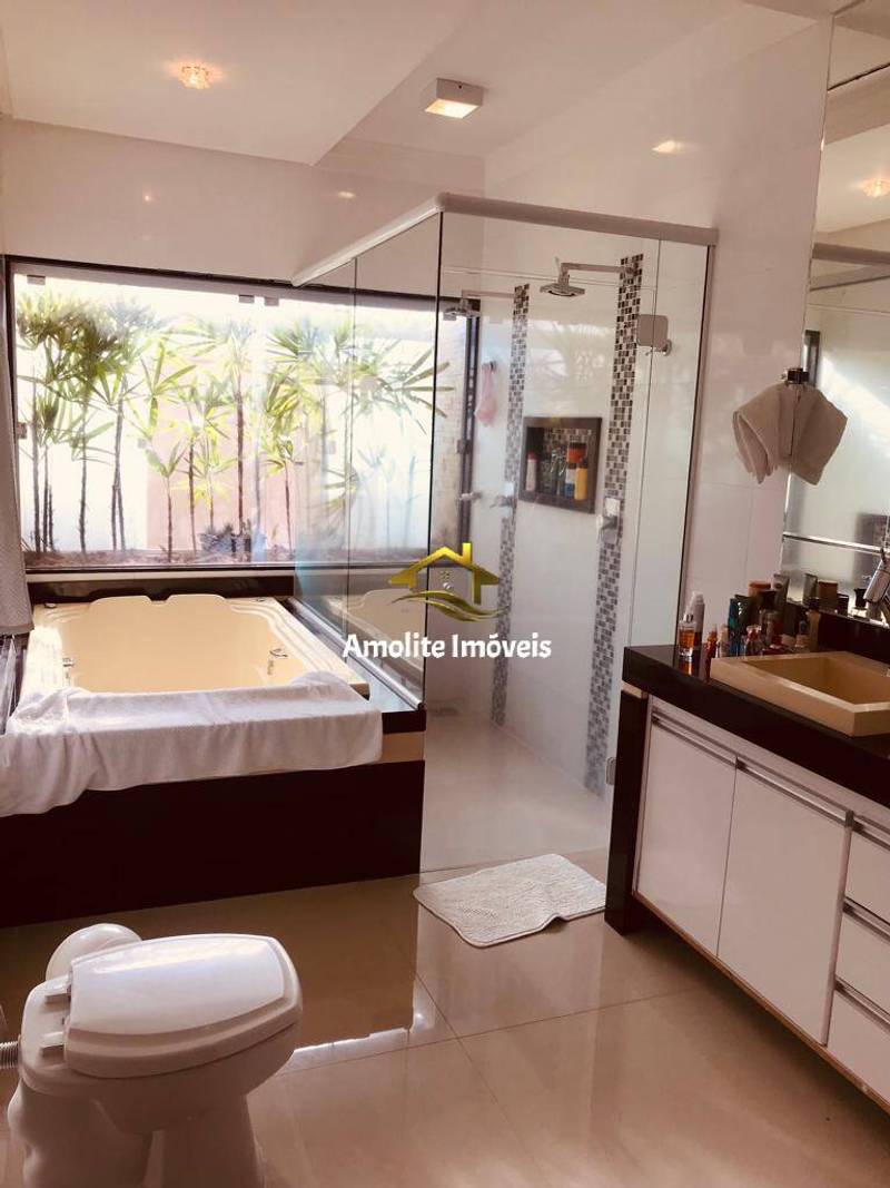 Casa de Condomínio com 3 quartos à venda, 225m² — foto 4 de 24