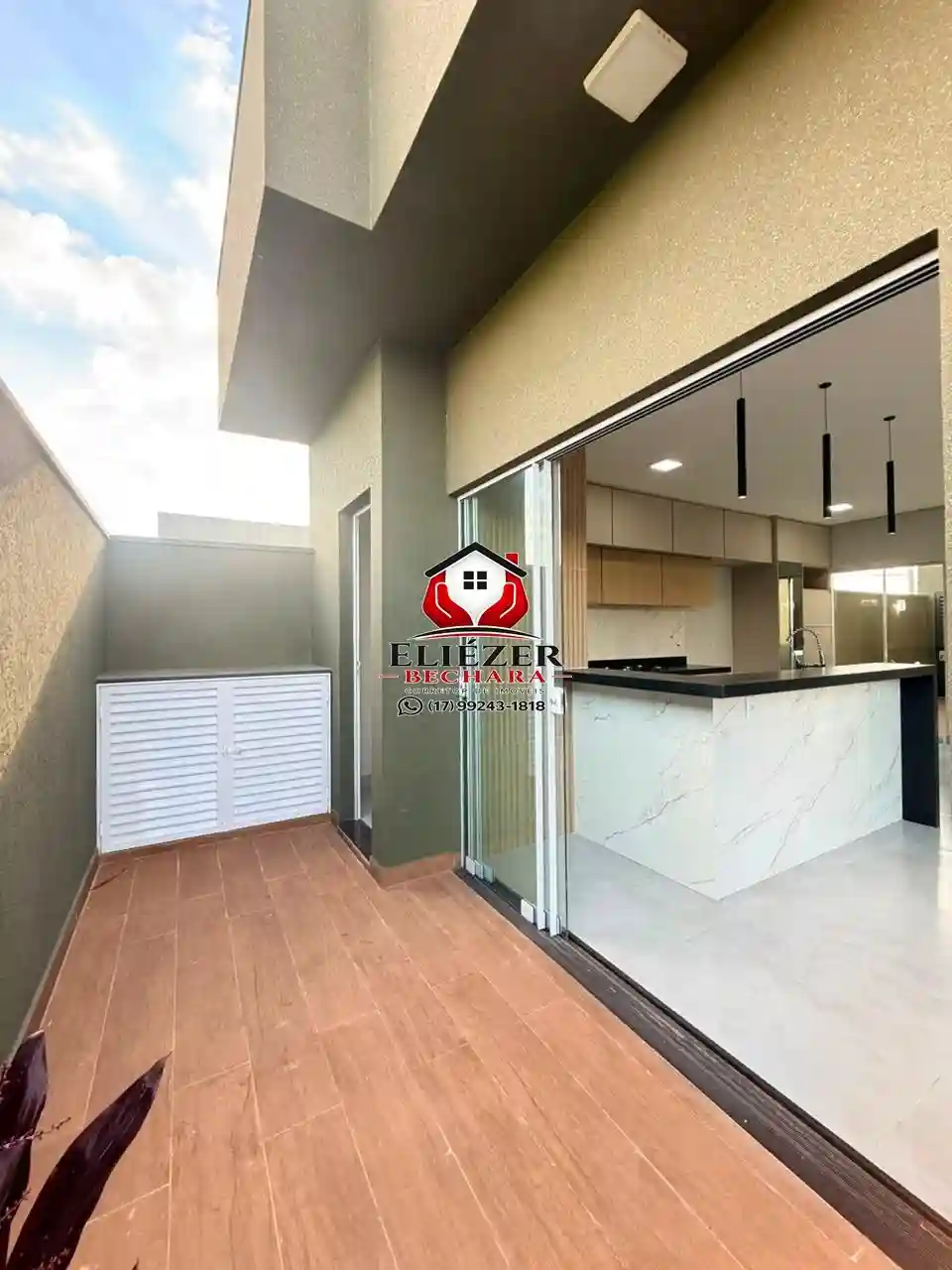 Casa de Condomínio com 3 quartos à venda, 140m² — foto 2 de 31