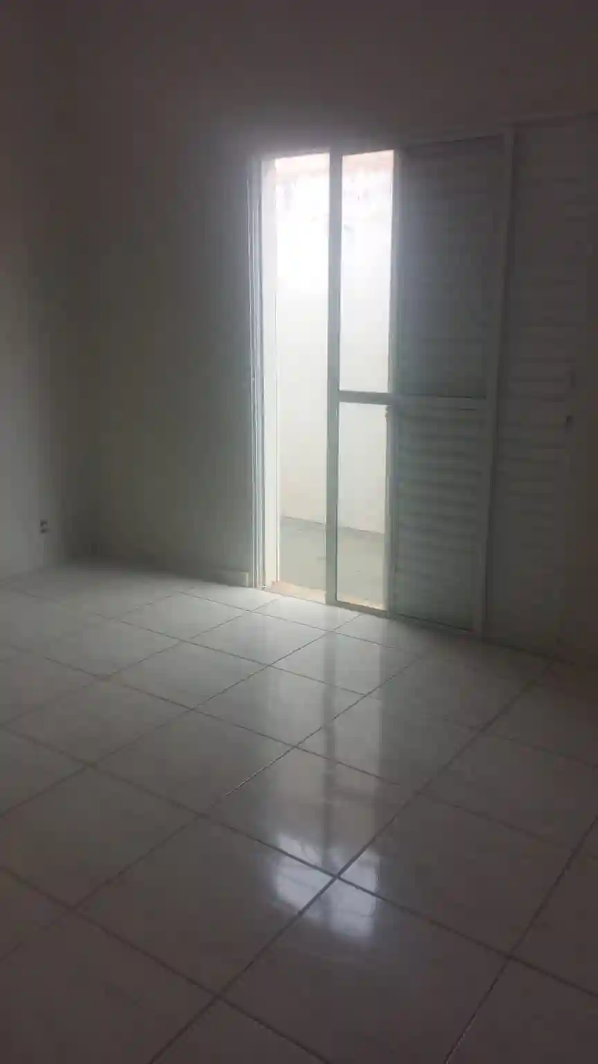 Casa com 4 quartos à venda, 190m² — foto 10 de 13