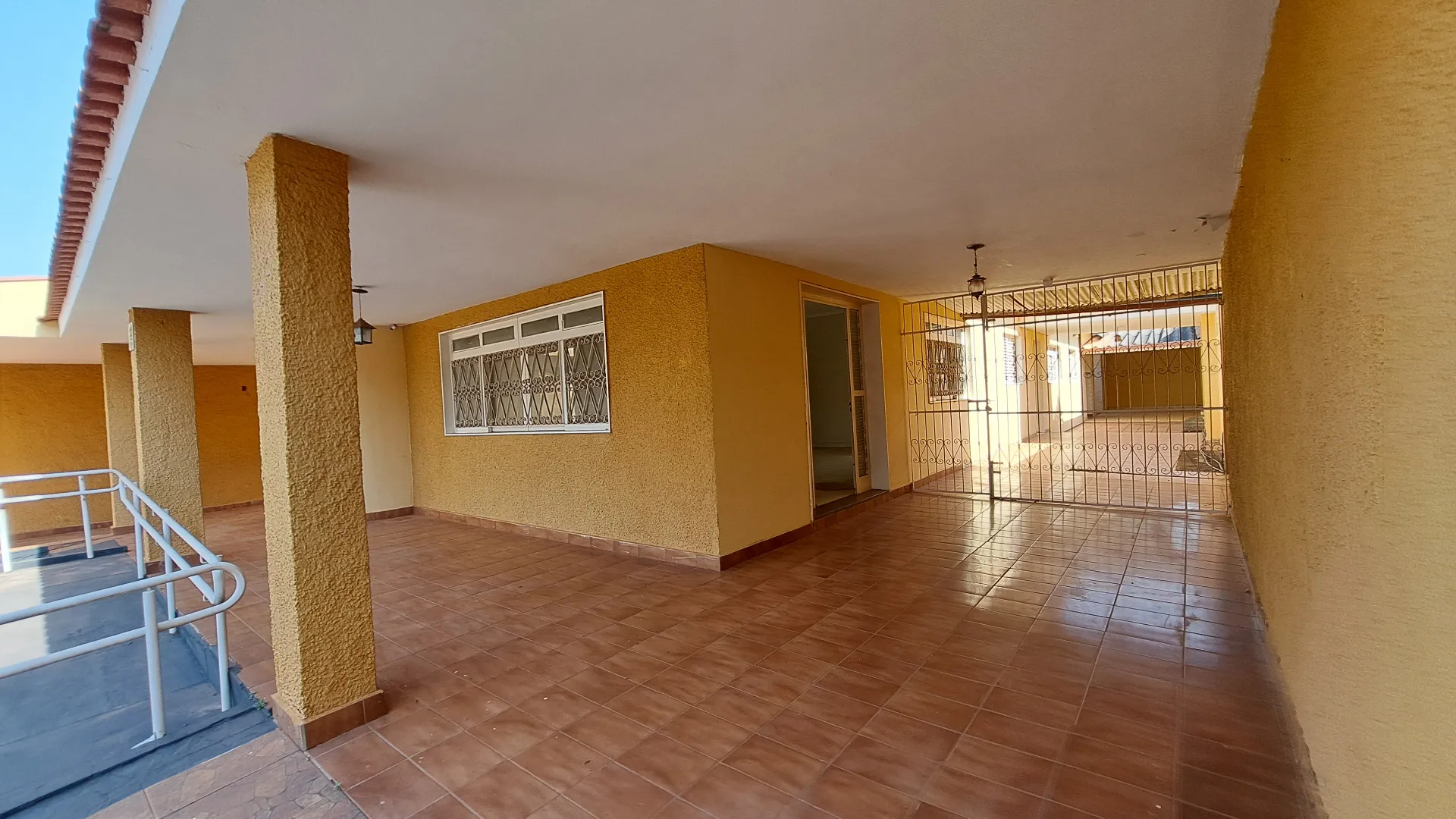 Casa com 3 quartos à venda, 420m² — foto 46 de 48