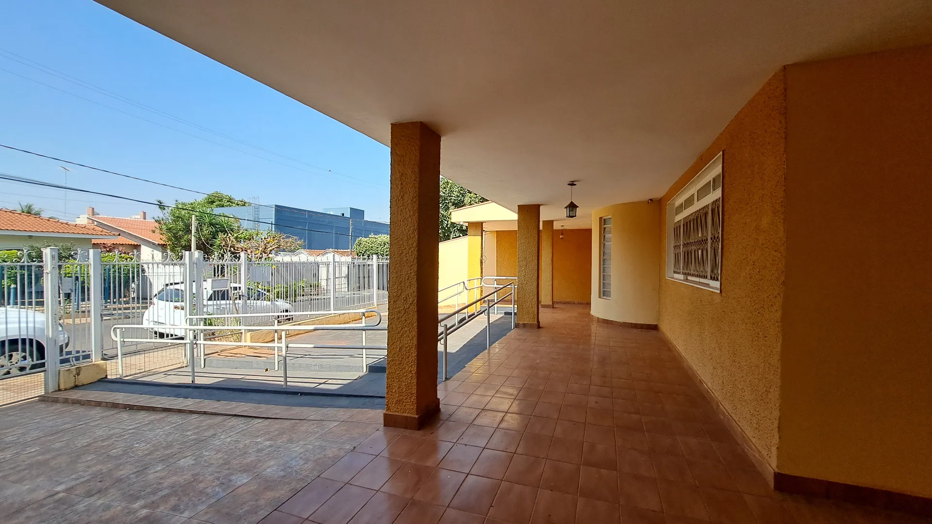 Casa com 3 quartos à venda, 420m² — foto 44 de 48