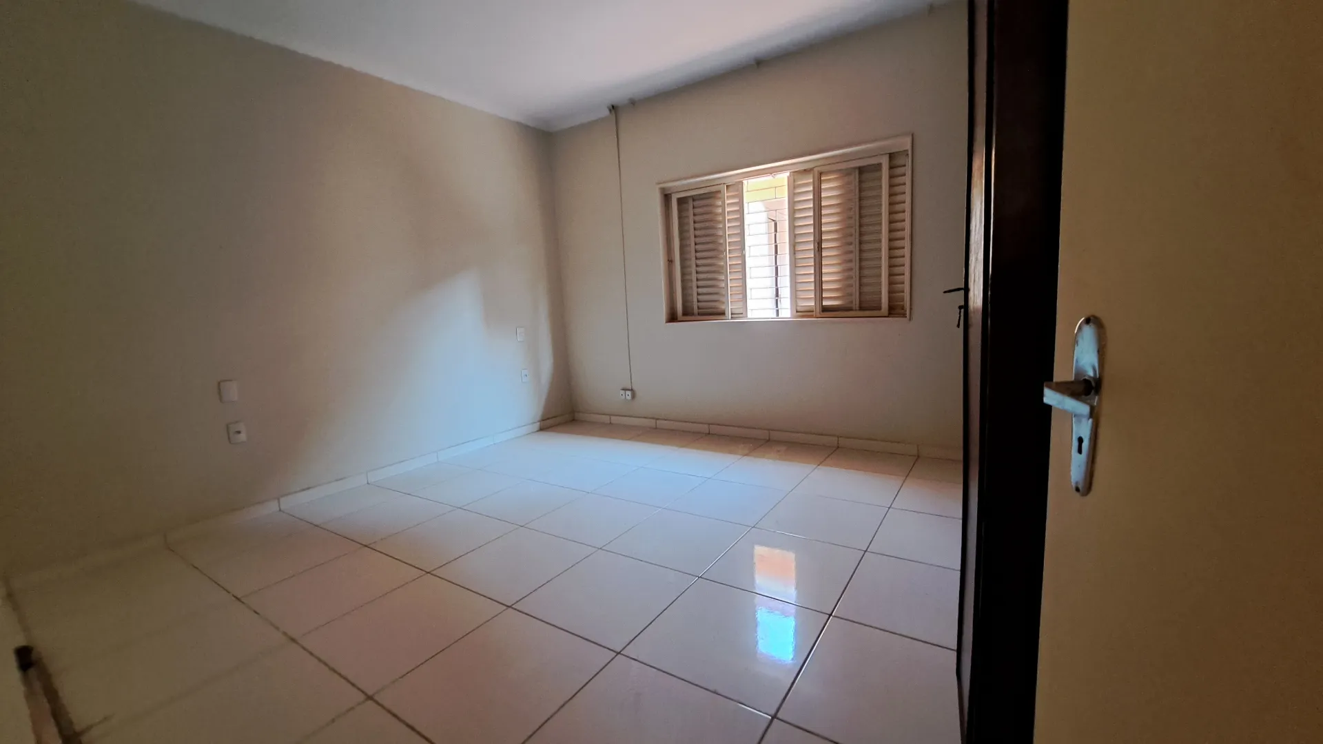 Casa com 3 quartos à venda, 420m² — foto 23 de 48