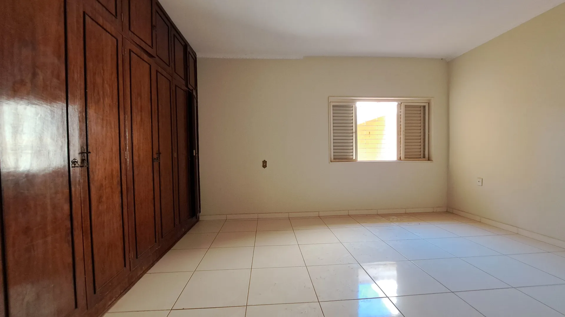 Casa com 3 quartos à venda, 420m² — foto 16 de 48
