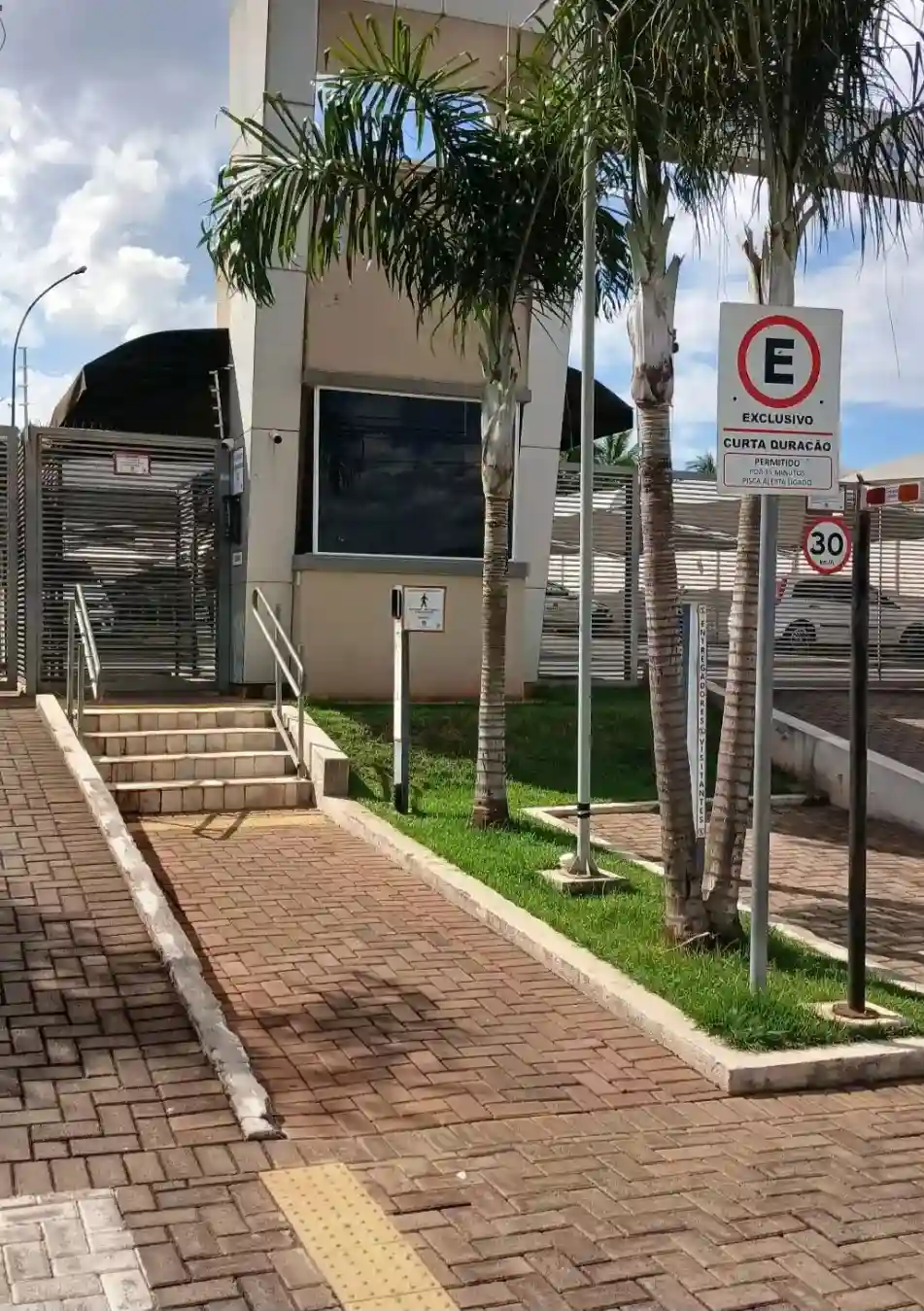 Apartamento com 2 quartos à venda, 60m² — foto 27 de 29