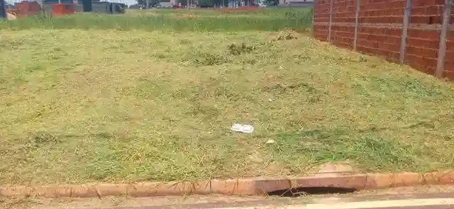 Terreno / Lote / Condomínio  à venda, 237m² — foto 4 de 4