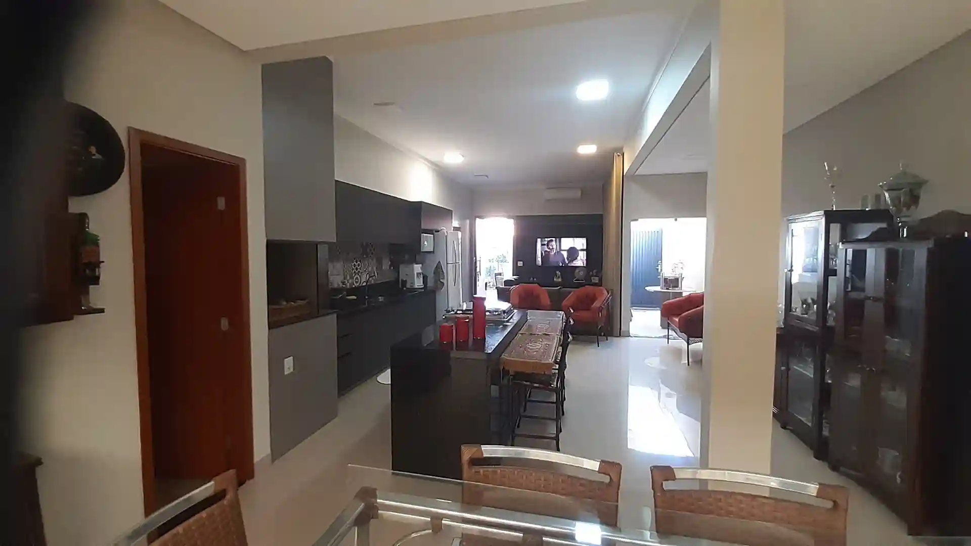 Casa com 3 quartos à venda, 200m² — foto 6 de 19