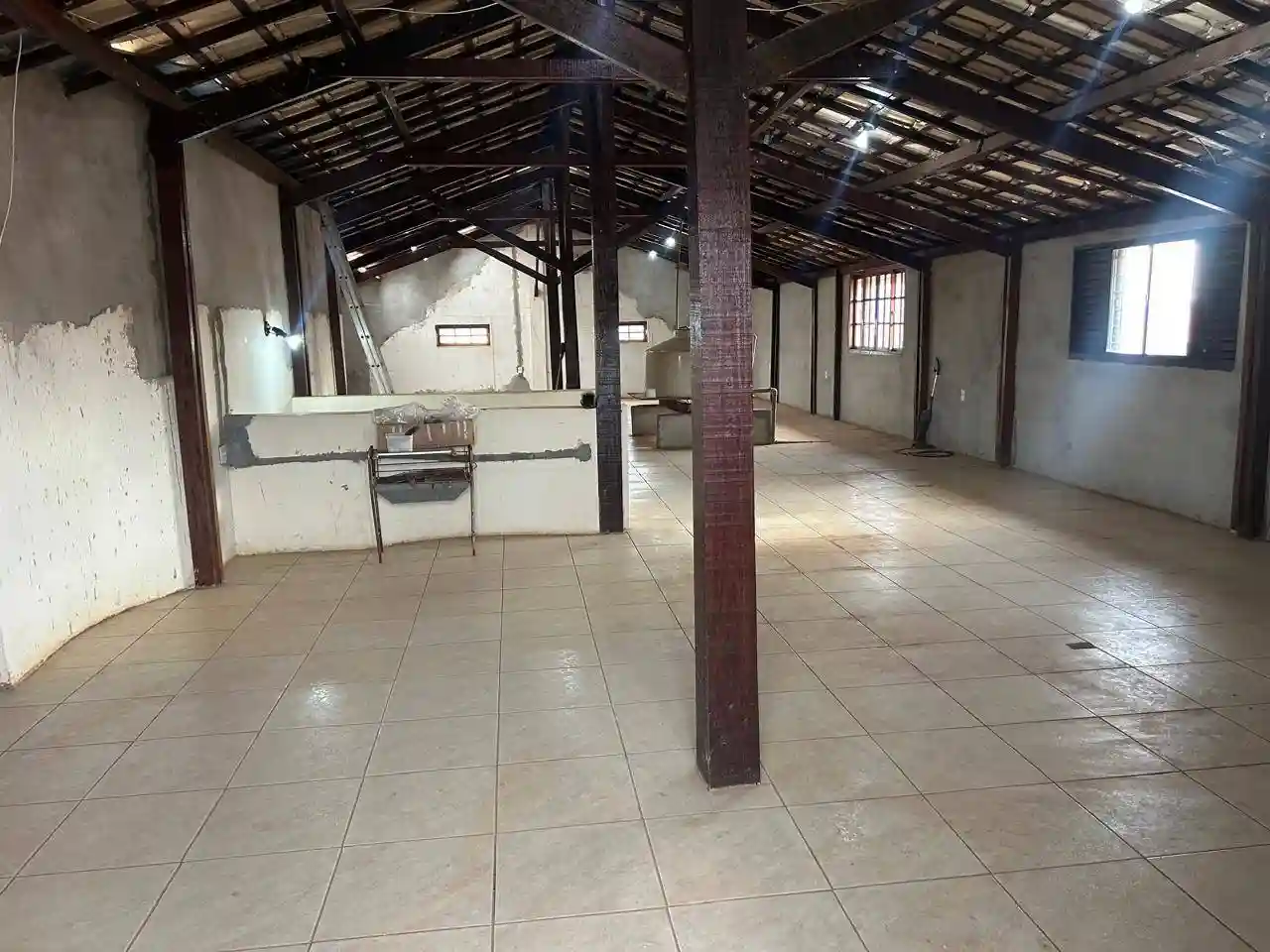 Casa com 4 quartos à venda, 360m² — foto 18 de 24