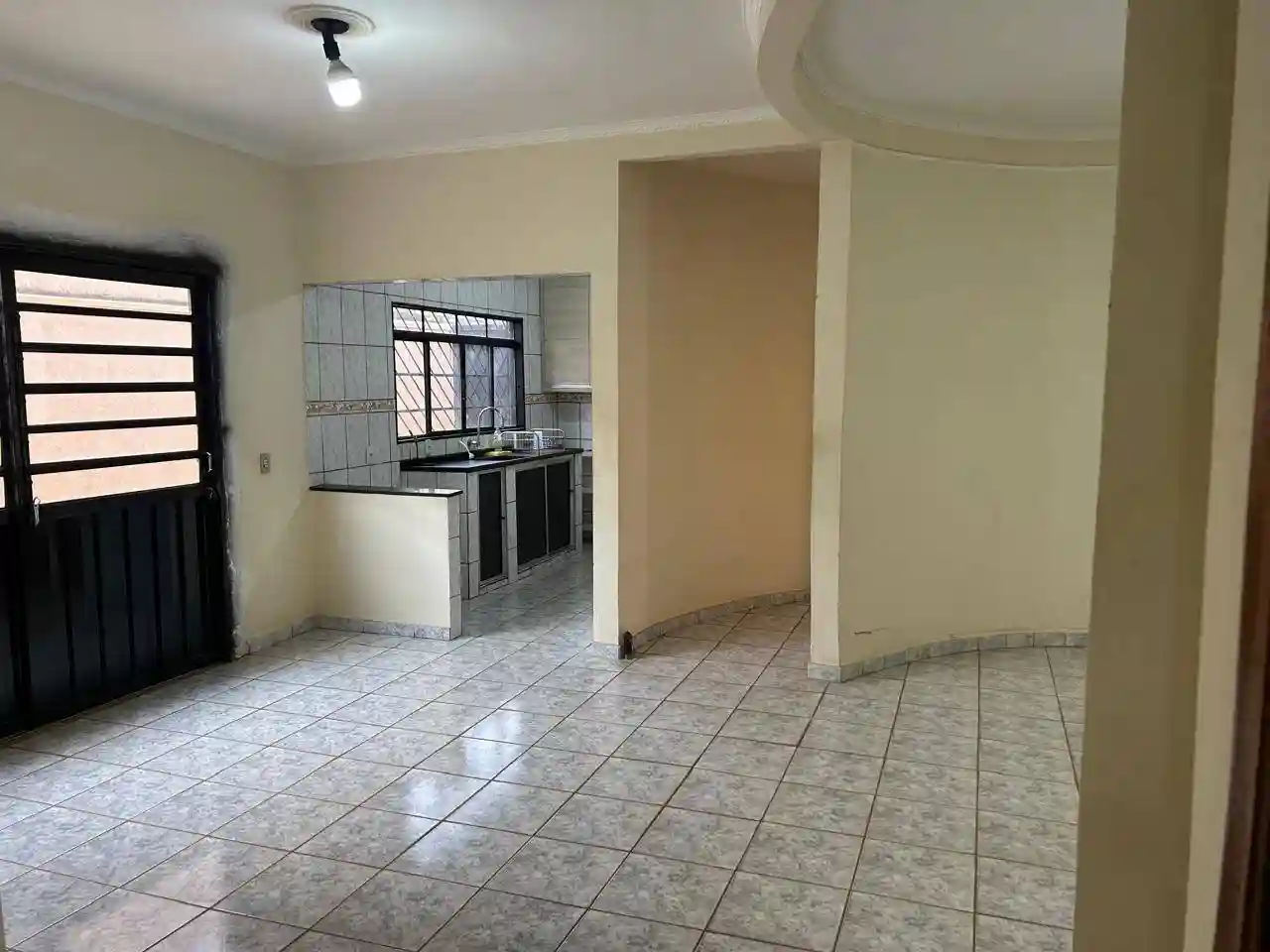 Casa com 4 quartos à venda, 360m² — foto 1 de 24