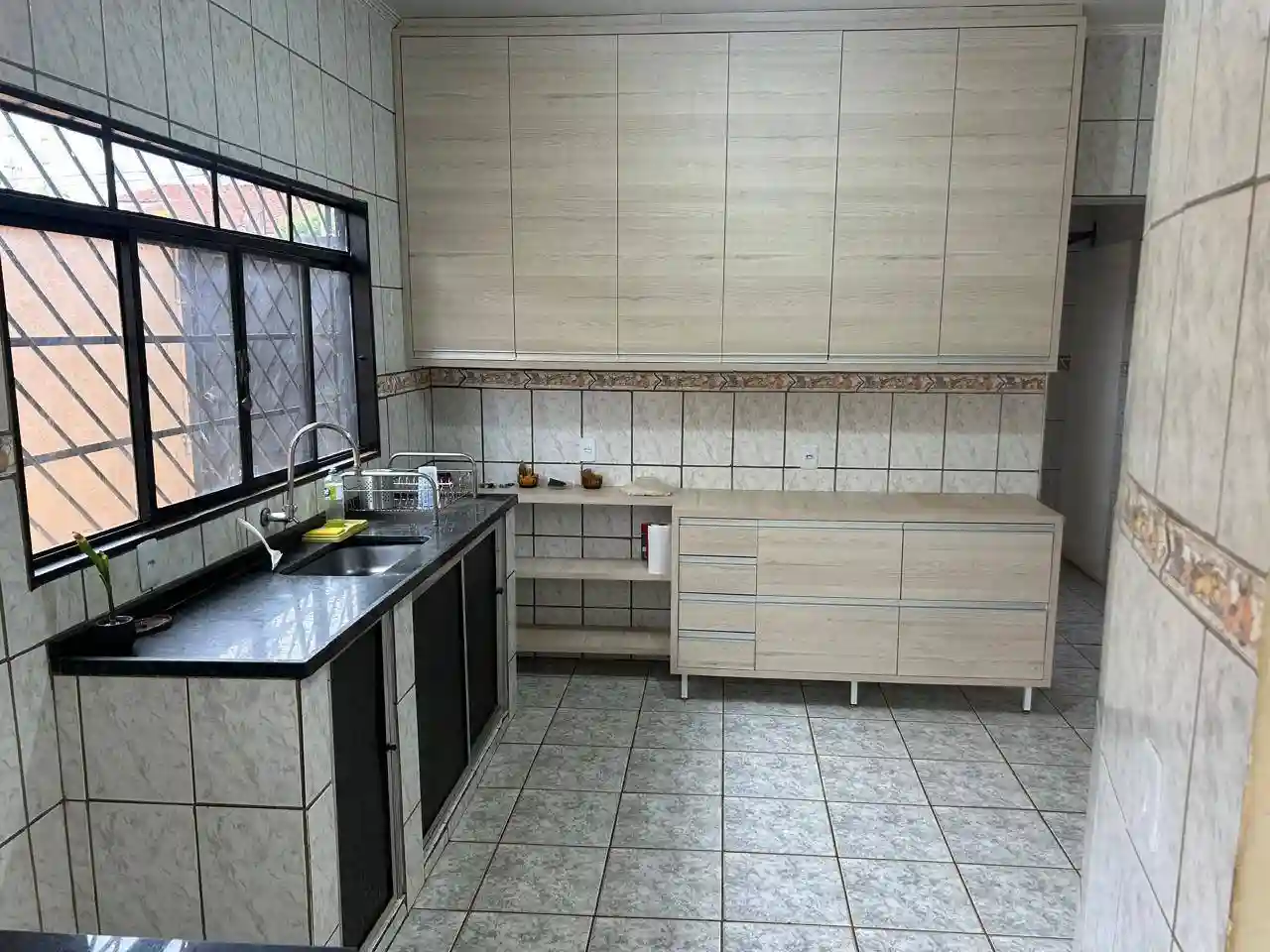 Casa com 4 quartos à venda, 360m² — foto 2 de 24