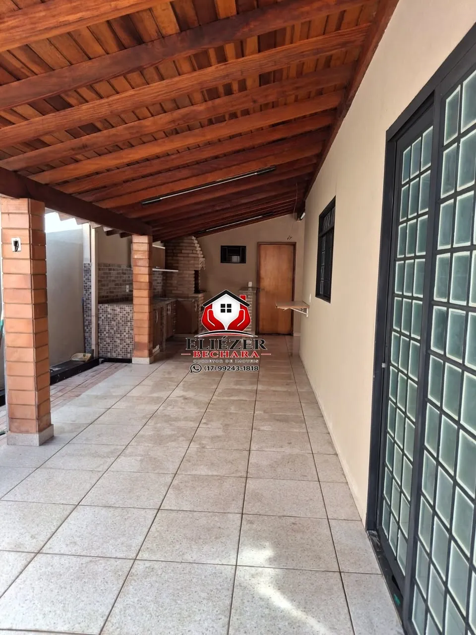 Casa com 3 quartos à venda, 180m² — foto 18 de 19