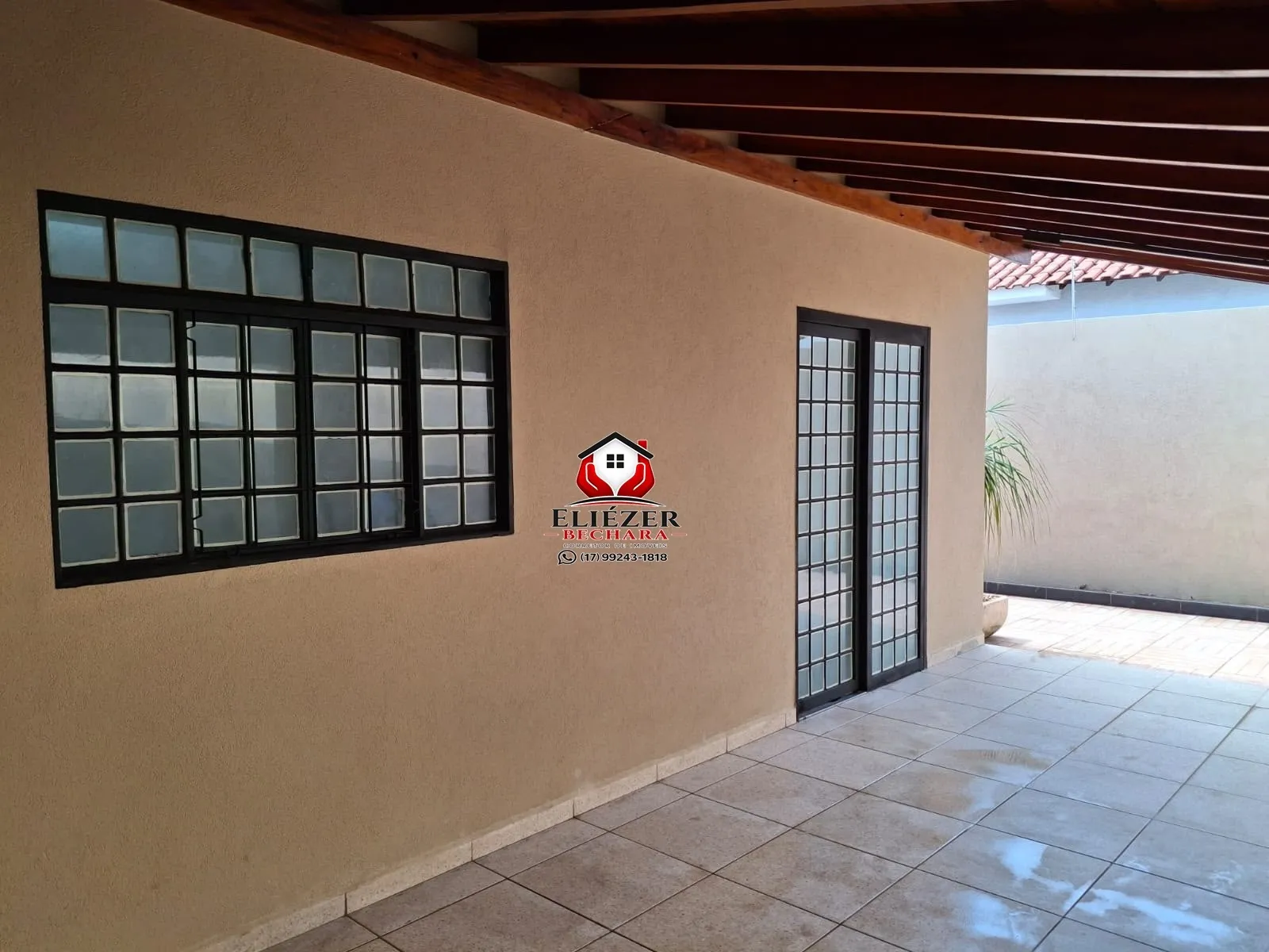 Casa com 3 quartos à venda, 180m² — foto 16 de 19