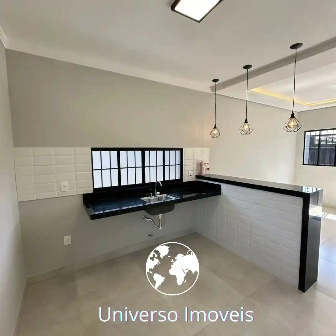 Casa com 2 quartos à venda, 59m² — foto 2 de 7