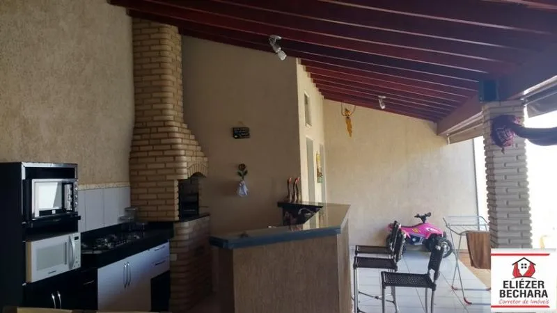 Casa de Condomínio à venda — foto 1 de 6