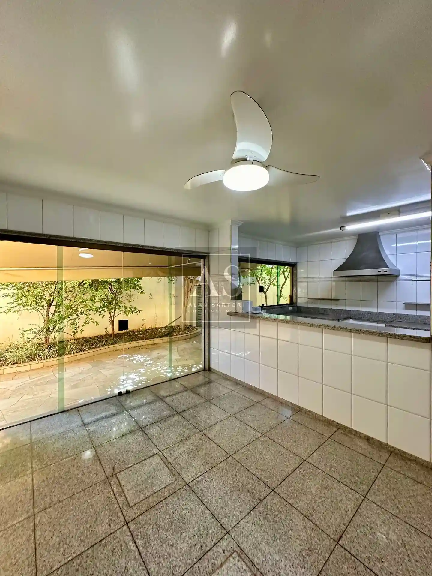 Sobrado com 4 quartos à venda, 405m² — foto 16 de 39