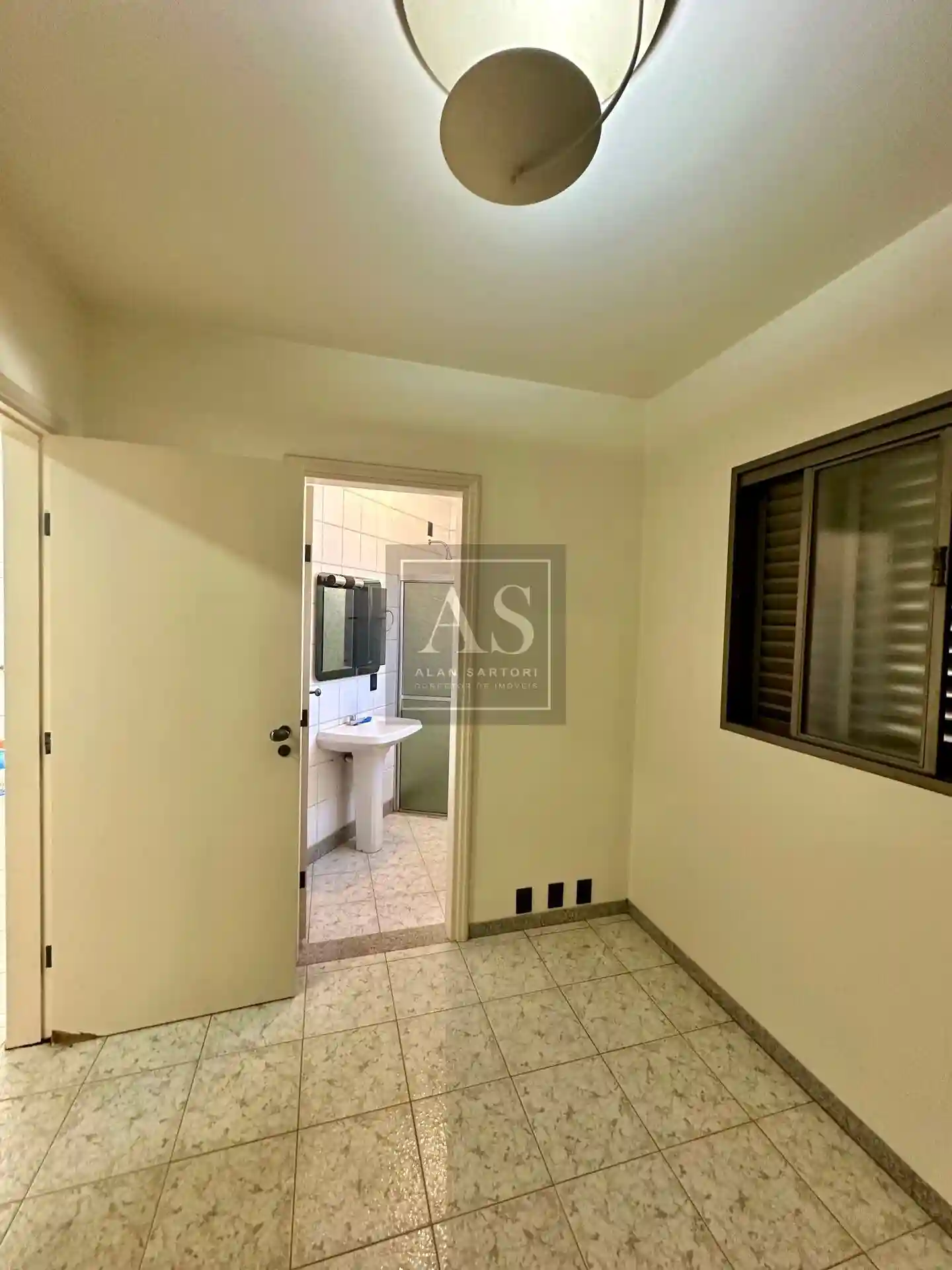 Sobrado com 4 quartos à venda, 405m² — foto 37 de 39