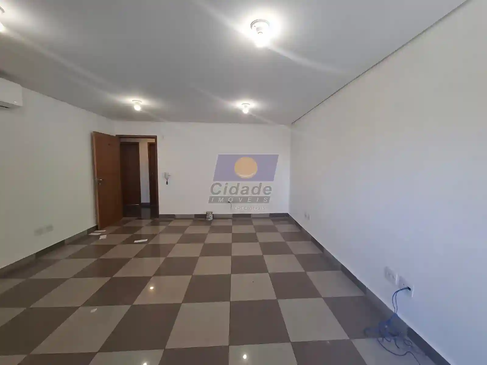 Conjunto Comercial / Sala  para aluguel, 33m² — foto 5 de 6