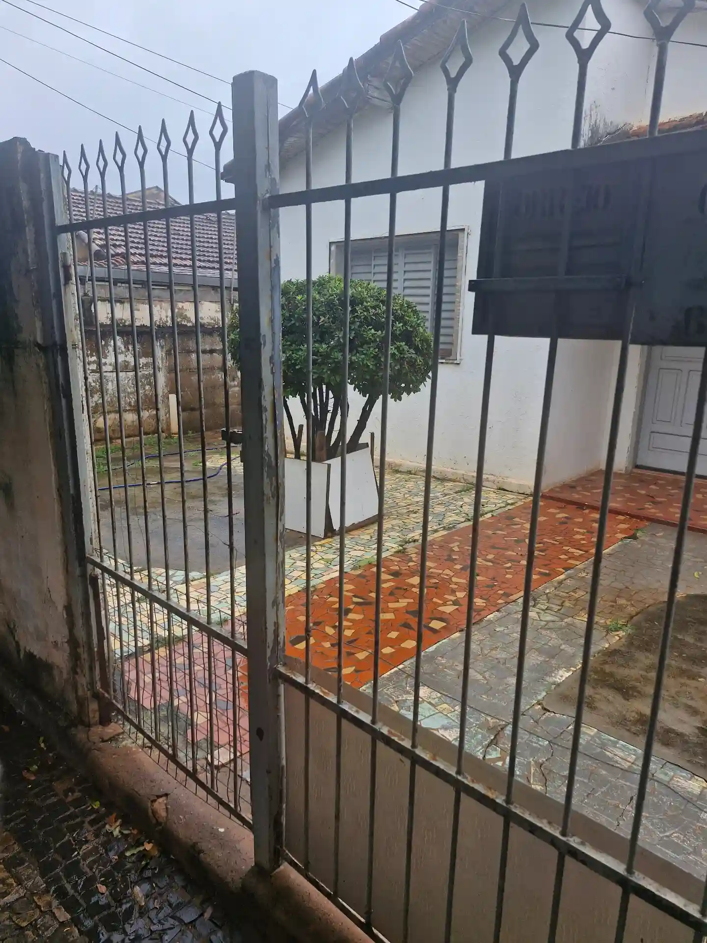 Casa com 4 quartos à venda, 260m² — foto 2 de 19