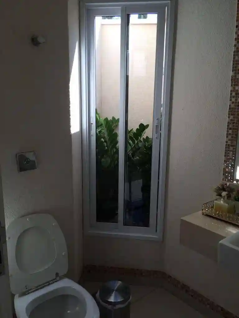 Casa de Condomínio com 3 quartos à venda, 250m² — foto 26 de 47