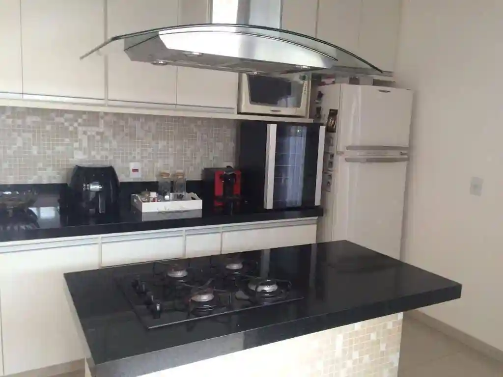 Casa de Condomínio com 3 quartos à venda, 250m² — foto 7 de 47
