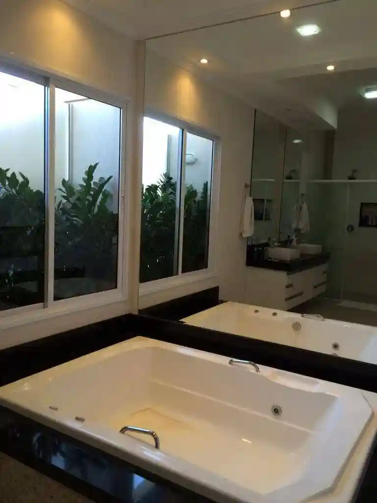 Casa de Condomínio com 3 quartos à venda, 250m² — foto 39 de 47
