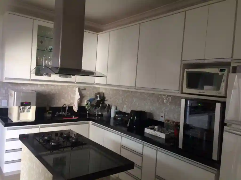 Casa de Condomínio com 3 quartos à venda, 250m² — foto 6 de 47