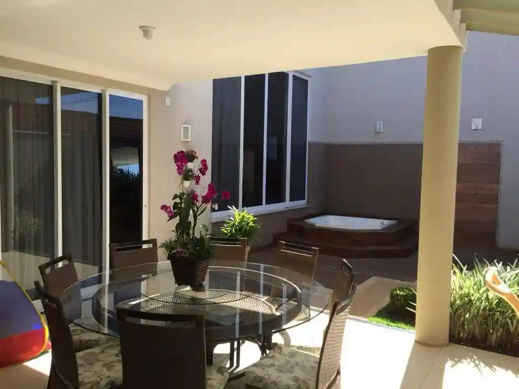 Casa de Condomínio com 3 quartos à venda, 250m² — foto 12 de 47