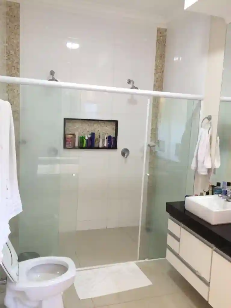 Casa de Condomínio com 3 quartos à venda, 250m² — foto 32 de 47