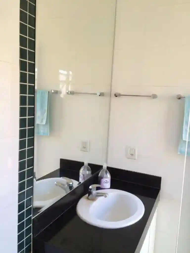 Casa de Condomínio com 3 quartos à venda, 250m² — foto 8 de 47