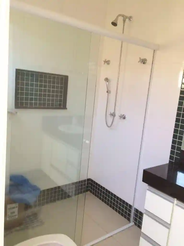 Casa de Condomínio com 3 quartos à venda, 250m² — foto 9 de 47