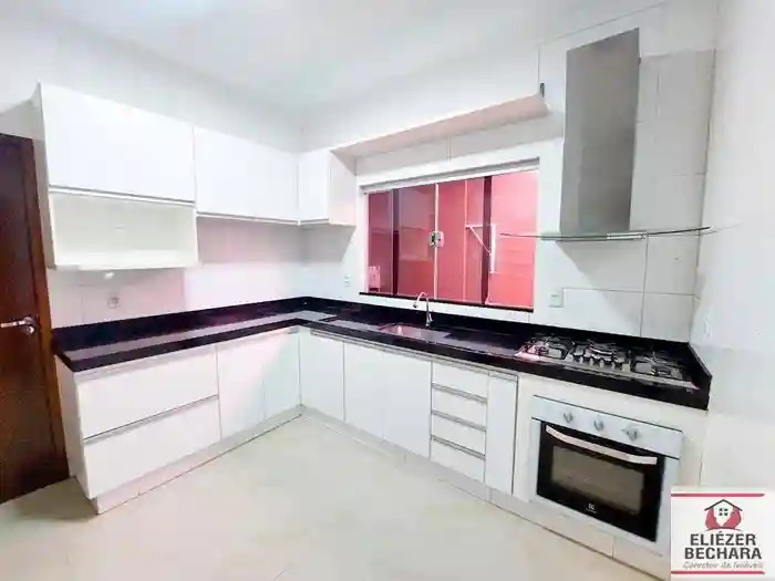 Casa de Condomínio com 3 quartos à venda, 120m² — foto 13 de 30