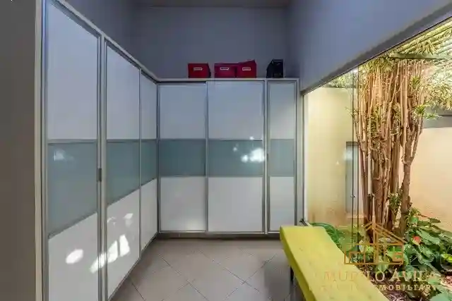 Casa com 3 quartos à venda, 460m² — foto 3 de 18