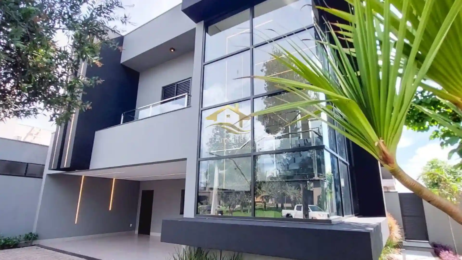 Casa de Condomínio com 3 quartos à venda, 260m² — foto 2 de 34