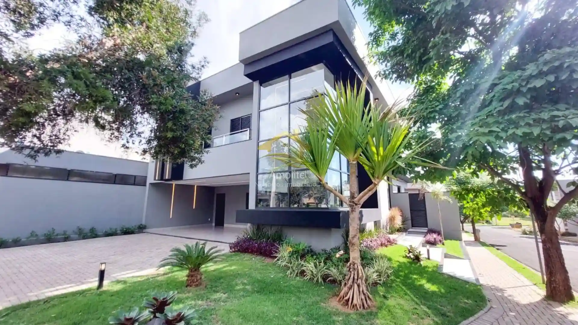 Casa de Condomínio com 3 quartos à venda, 260m² — foto 1 de 34
