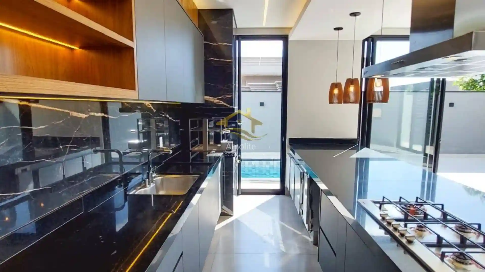 Casa de Condomínio com 3 quartos à venda, 260m² — foto 27 de 34