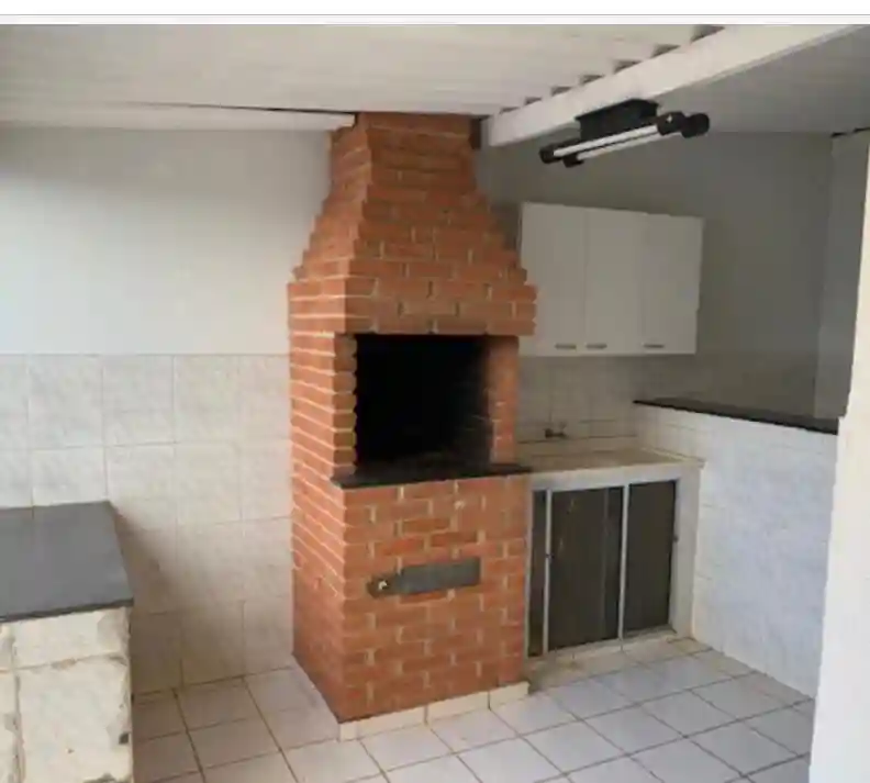 Casa com 3 quartos à venda, 140m² — foto 1 de 5