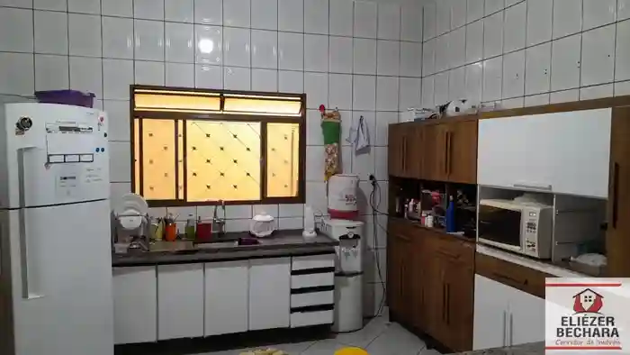 Casa com 3 quartos à venda, 220m² — foto 5 de 15