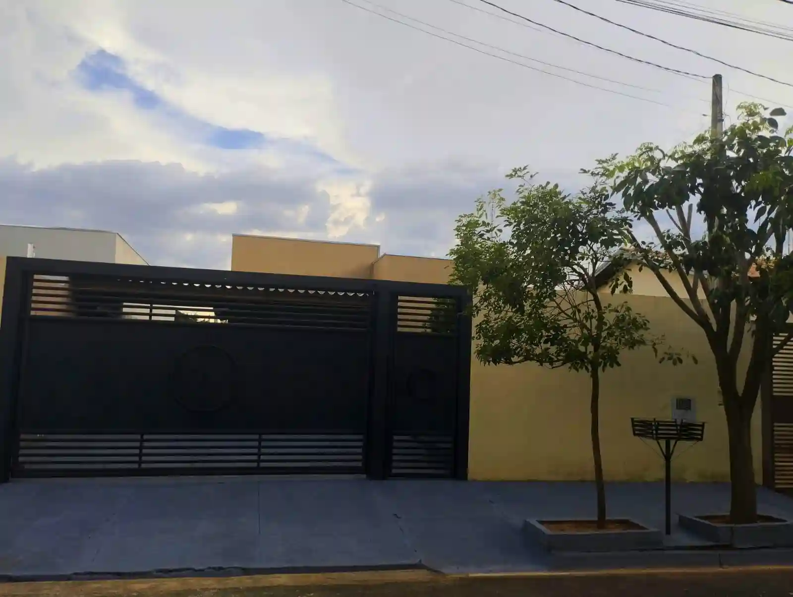 Casa de Vila  à venda, 200m² — foto 1 de 16