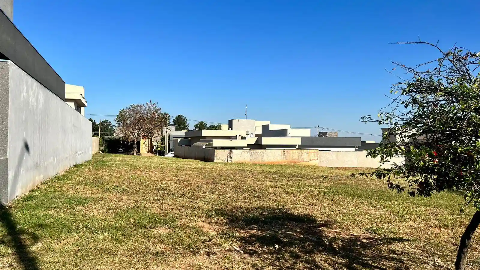 Terreno / Lote / Condomínio  à venda, 360m² — foto 5 de 11