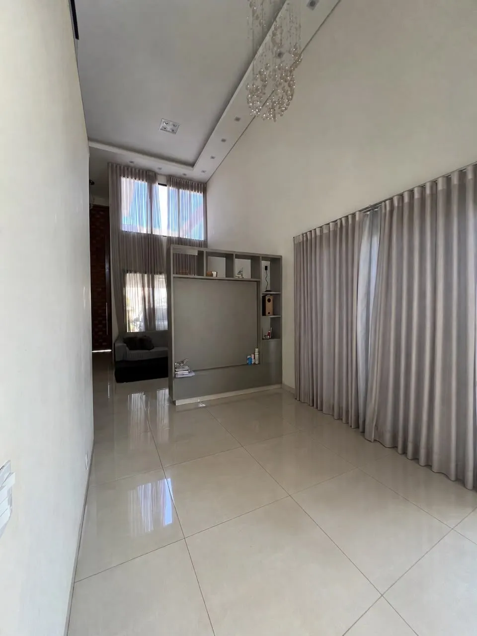 Casa de Condomínio com 4 quartos à venda, 300m² — foto 2 de 22