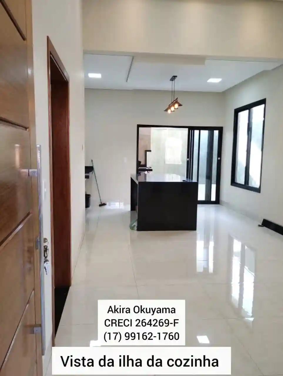 Casa com 3 quartos à venda, 124m² — foto 2 de 18